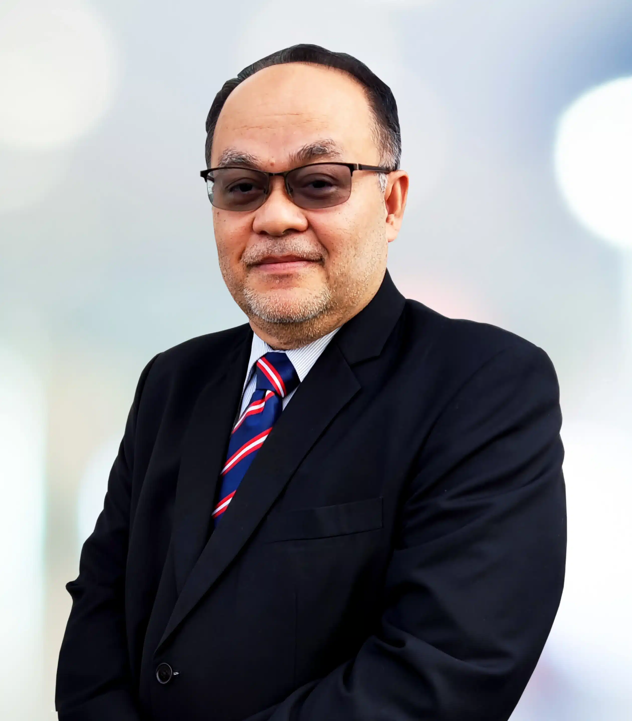Dr. Azaldin Nor